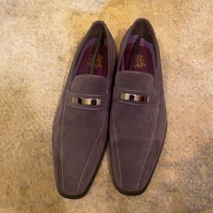 Grey suede loafers (Cel)